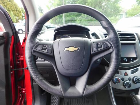 Used 2015 Chevrolet Trax LT w/ LPO, Protection Package AWD/4WD image 9