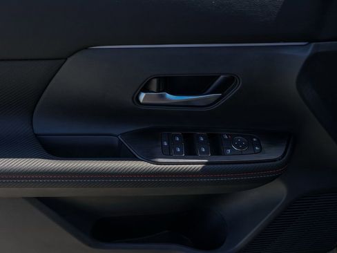 New 2026 Nissan Kicks SR FWD image 22