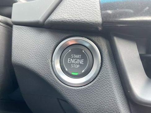 Used 2025 Cadillac CT4 Luxury image 16