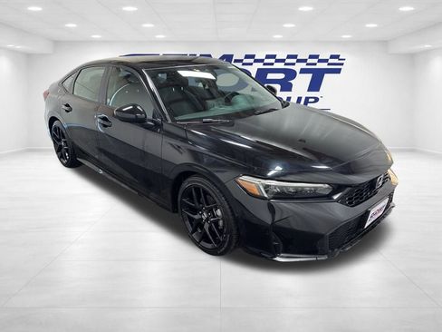 Used 2025 Honda Civic Sport image 3