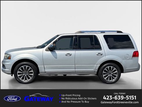 Used 2016 Lincoln Navigator Select AWD/4WD image 1