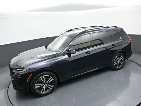 Used 2024 BMW X7 xDrive40i w/ Executive Package image 36