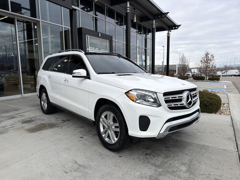 Used 2018 Mercedes-Benz GLS 450 4MATIC image 3