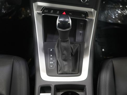 Used 2025 Audi Q3 2.0T Premium image 17