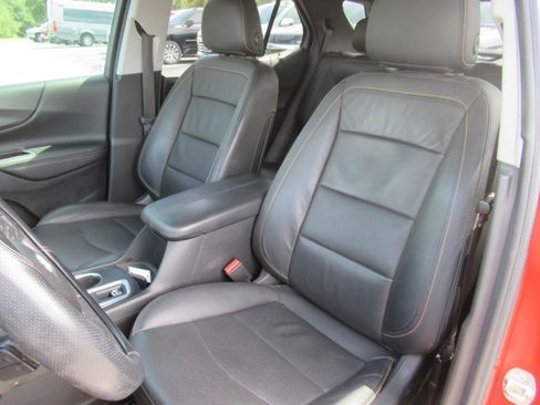 Used 2020 Chevrolet Equinox Premier FWD image 17