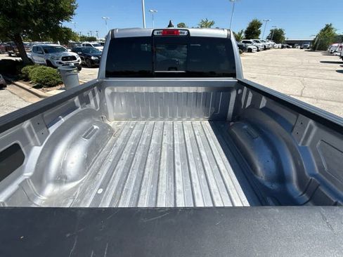 Used 2025 RAM 1500 Big Horn AWD/4WD image 9