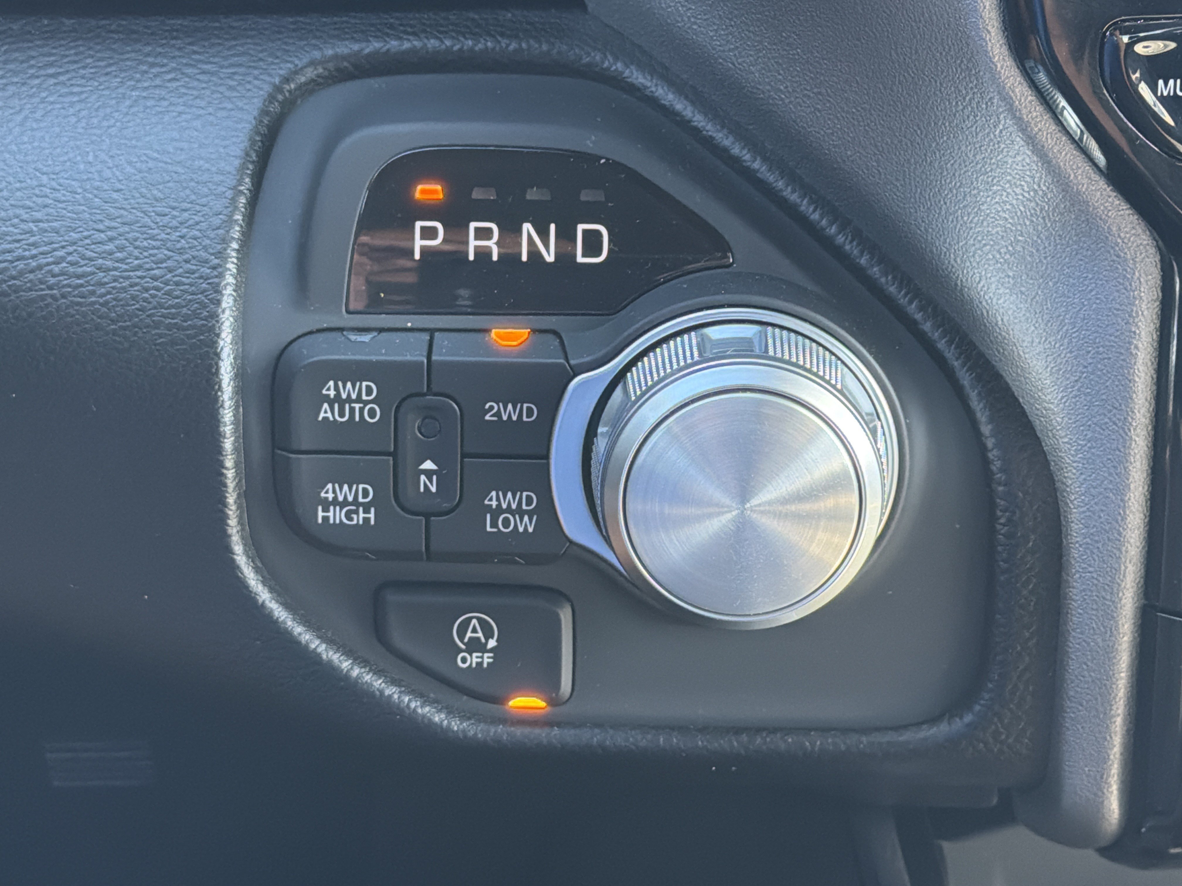 Used 2026 RAM 1500 Laramie AWD/4WD image 18