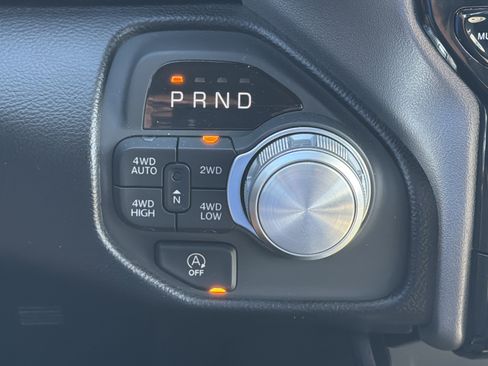Used 2026 RAM 1500 Laramie AWD/4WD image 18