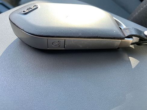 Used 2025 Kia K4 LXS image 23