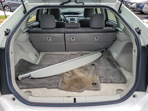 Used 2015 Toyota Prius Four image 13