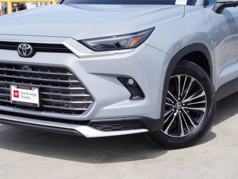 Certified 2026 Toyota Grand Highlander AWD Hybrid image 4