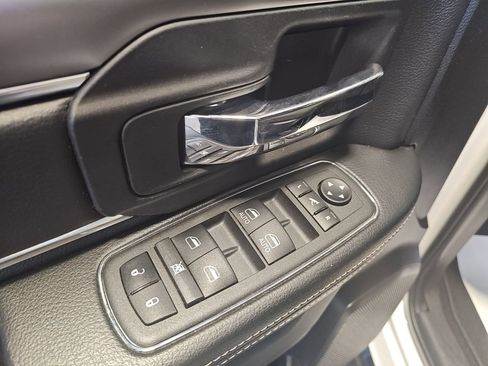 Used 2022 RAM 1500 Classic Warlock w/ Electronics Group AWD/4WD image 17