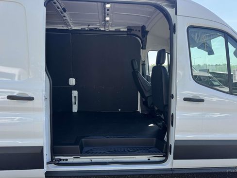 New 2026 Ford Transit 250 148 Medium Roof w/ Load Area Protection Package RWD image 12