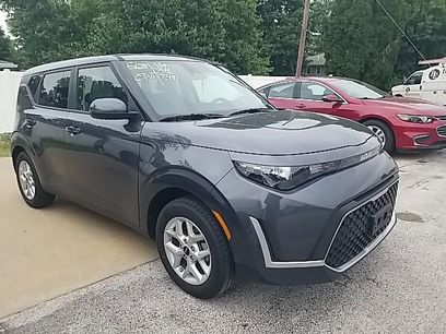 Certified 2025 Kia Soul LX w/ LX Technology Package