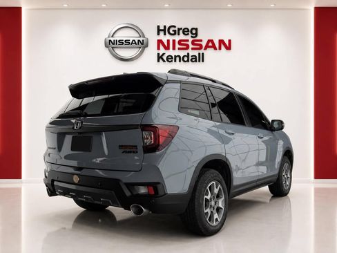 Used 2022 Honda Passport TrailSport image 4