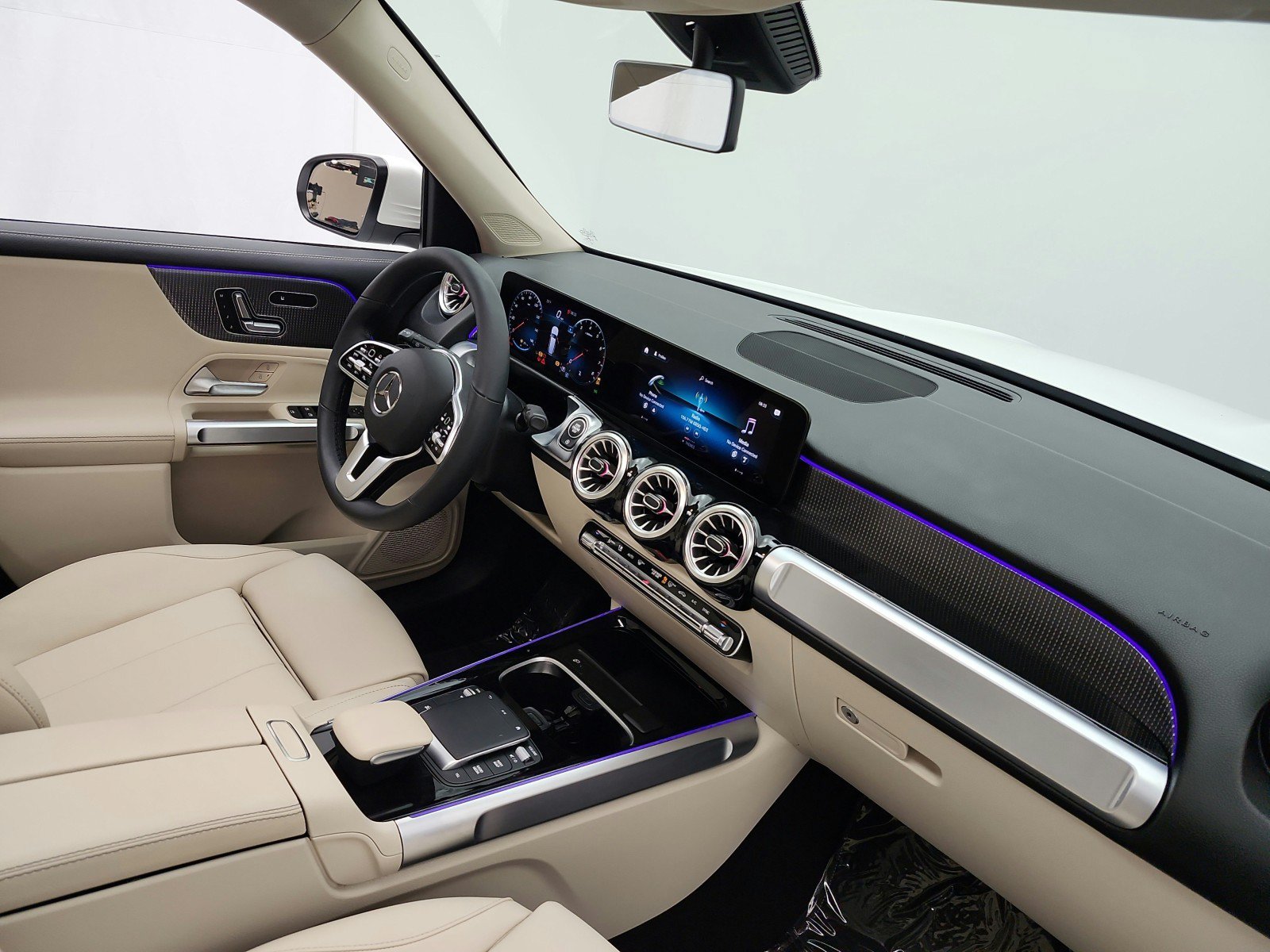 Used 2023 Mercedes-Benz GLB 250 image 19