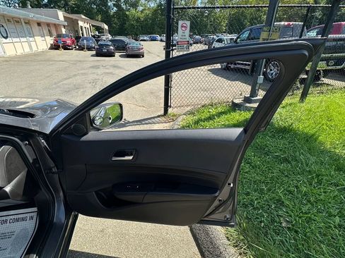 Used 2019 Acura ILX FWD image 39