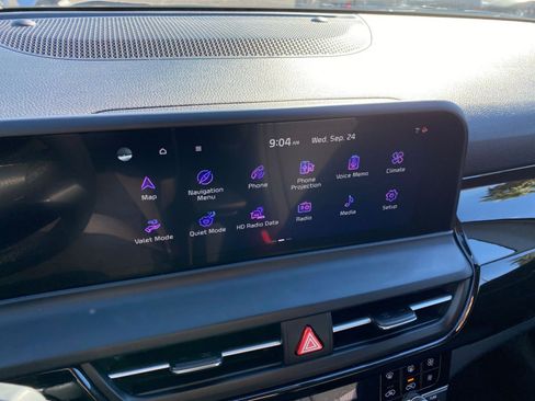 Used 2025 Kia Seltos S image 18