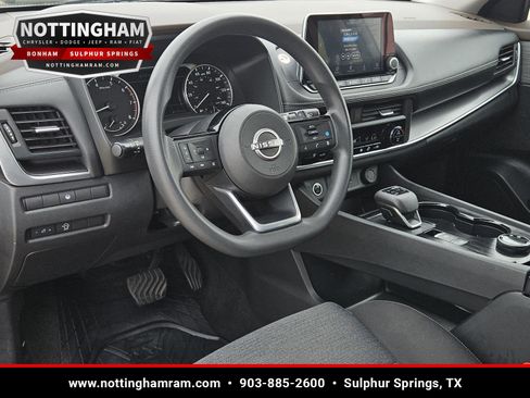 Used 2023 Nissan Rogue SV AWD/4WD image 19