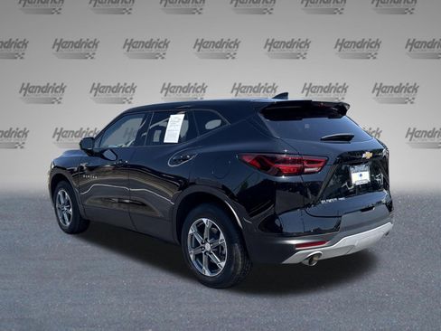 Used 2025 Chevrolet Blazer LT AWD/4WD image 8