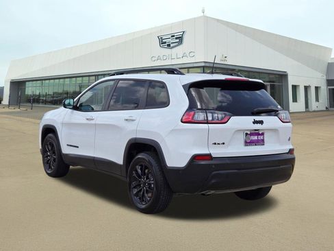 Used 2023 Jeep Cherokee Altitude Lux AWD/4WD image 4
