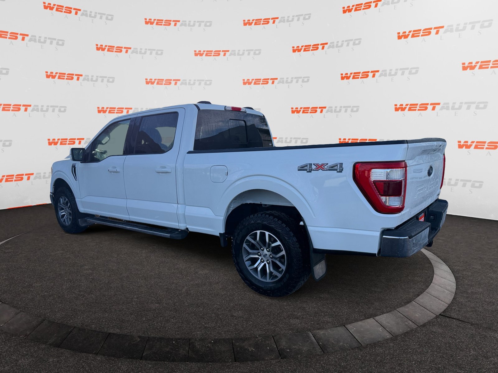 Used 2021 Ford F150 Lariat w/ Max Trailer Tow Package AWD/4WD image 3