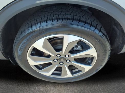 Certified 2024 Ford Escape Platinum AWD/4WD image 24