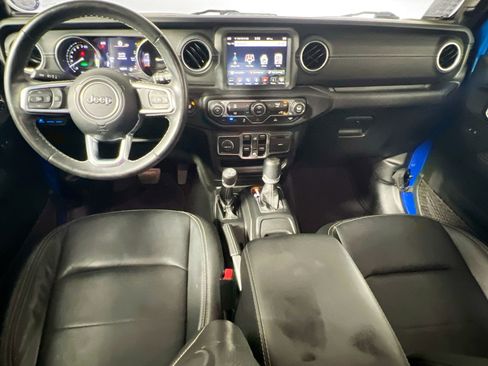 Used 2022 Jeep Wrangler Unlimited Sahara image 30