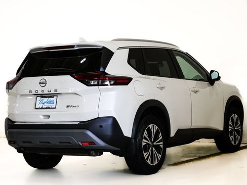 Used 2022 Nissan Rogue SV w/ SV Premium Package AWD/4WD image 5