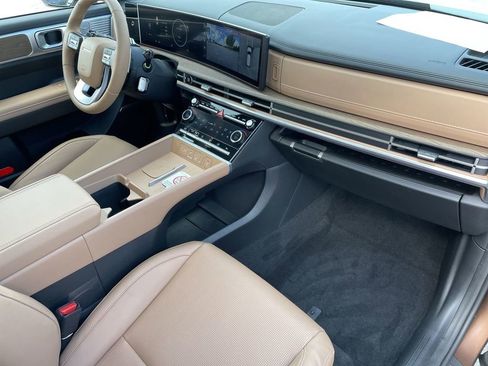 Certified 2025 Hyundai Santa Fe Limited image 13
