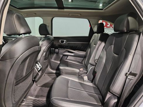 Used 2023 Kia Sorento SX AWD/4WD image 38