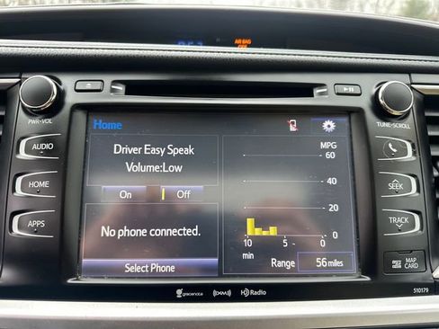 Used 2018 Toyota Highlander XLE image 25