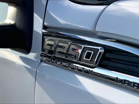 Used 2015 Ford F250 Platinum image 30