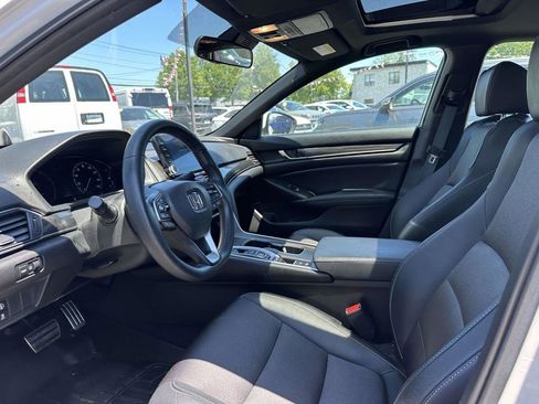 Used 2019 Honda Accord Sport image 13