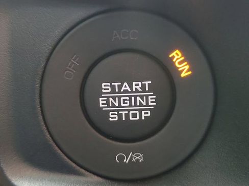 Used 2024 Jeep Wrangler Sport AWD/4WD image 28