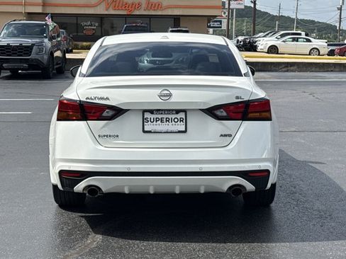 Used 2025 Nissan Altima 2.5 SL AWD/4WD image 3