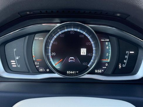 Used 2016 Volvo XC70 T5 Platinum w/ Protection Package image 22