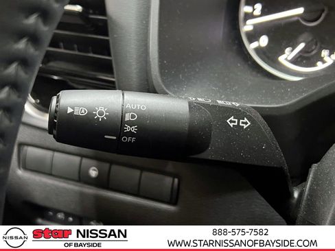 Used 2023 Nissan Rogue SL image 24