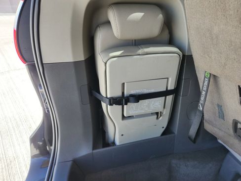 Used 2015 Toyota Sienna XLE w/ XLE Navigation Package image 18