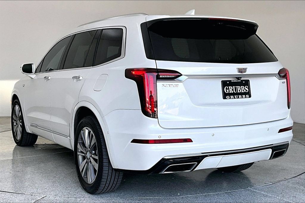 Used 2020 Cadillac XT6 Premium Luxury FWD image 15