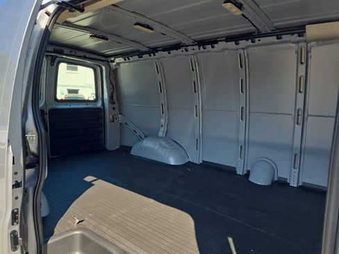 New 2025 Chevrolet Express 3500 w/ Driver Convenience Package image 13