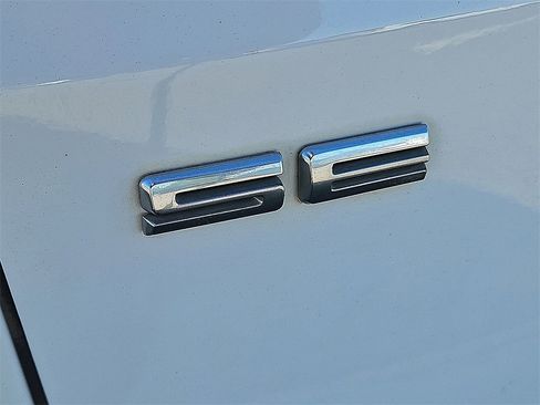 Used 2021 Ford Escape SE image 11