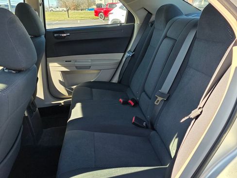 Used 2007 Chrysler 300 image 27