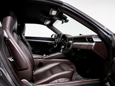 Used 2017 Porsche 911 Targa 4S image 30