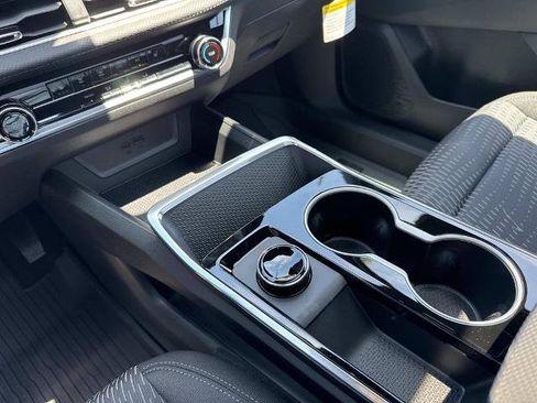 New 2026 Chevrolet Equinox LT w/ Midnight Edition FWD image 18