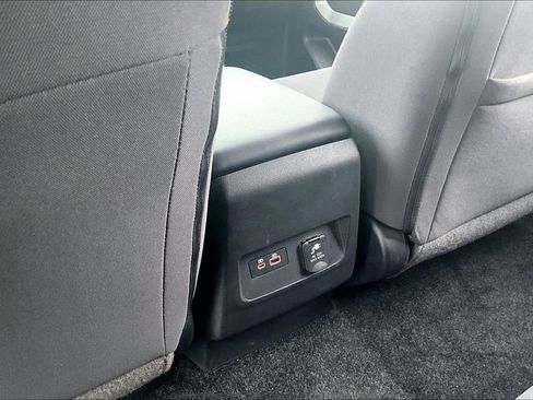 Used 2023 Nissan Frontier SV w/ SV Convenience Package image 11