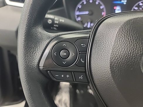 Used 2025 Toyota Corolla LE FWD image 28