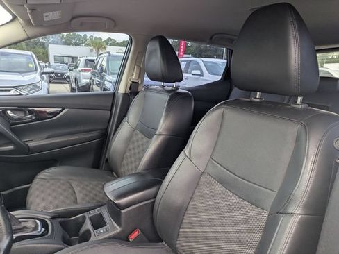 Used 2022 Nissan Rogue Sport SV w/ Technology Package AWD/4WD image 15