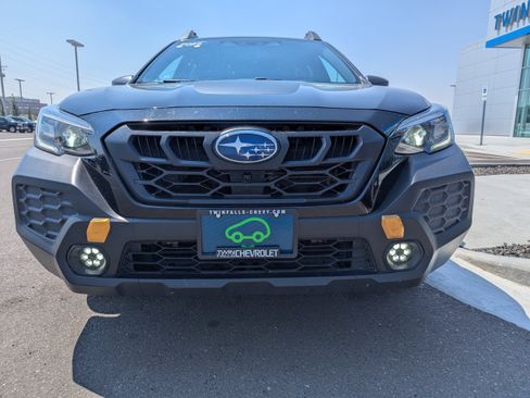 Used 2025 Subaru Outback Wilderness AWD/4WD image 5
