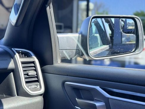 Used 2021 RAM 1500 Big Horn AWD/4WD image 14
